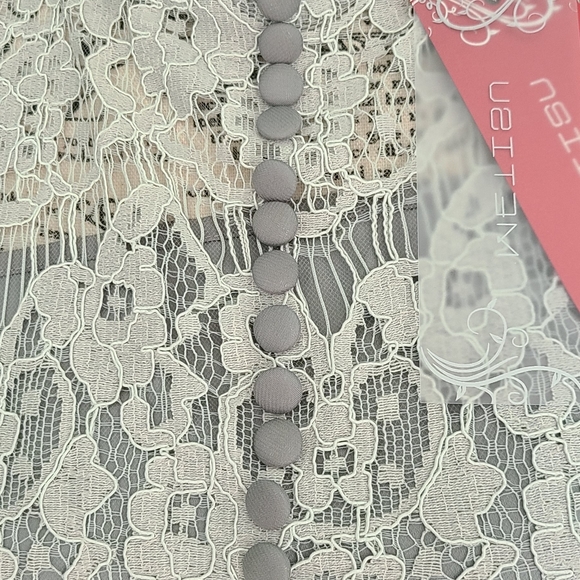 Gray Lace Dress NWT Size M - Picture 4 of 6